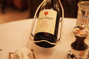 LE VERSEAU SE MET A TABLE restaurant_paul_bocuse_vin_saint_joseph_gripa_2011